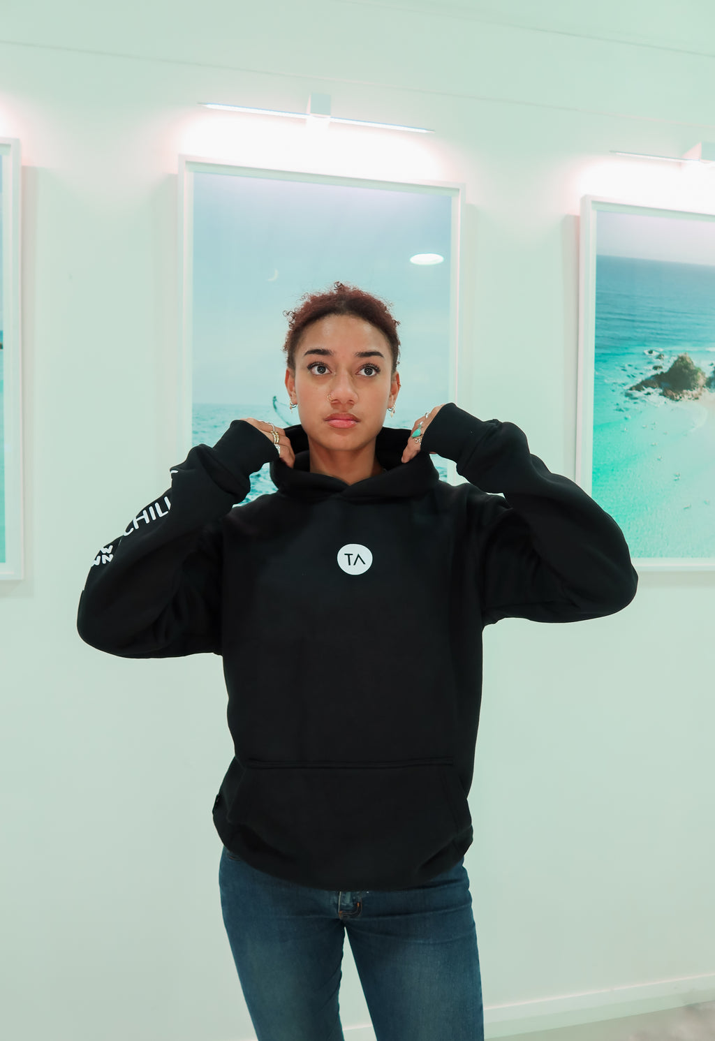 BYRON BAY ADULT BLACK HOODIE